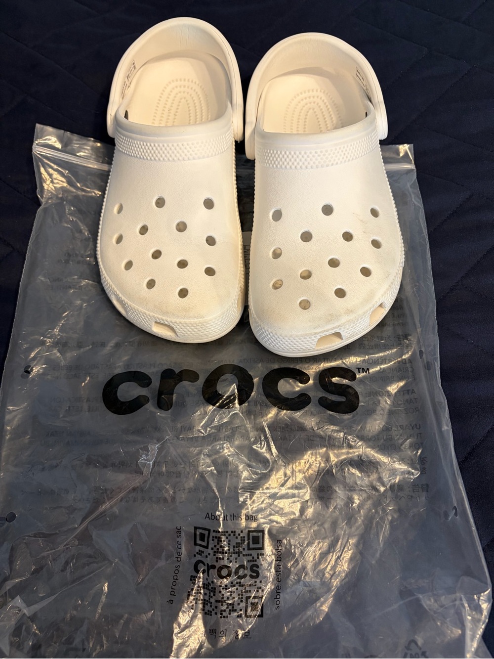 CROCS M4/ W6 Classic Clog - White